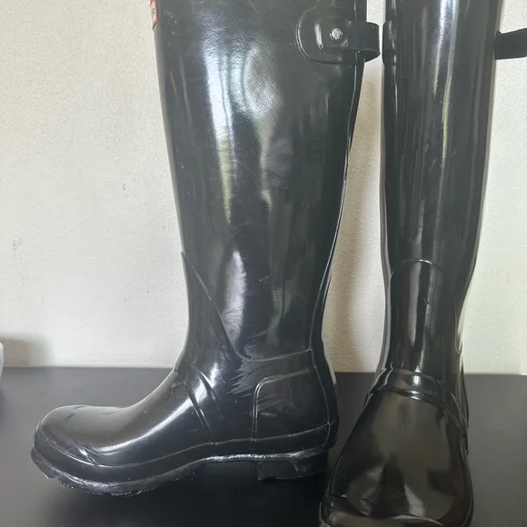 Hunter Glossy Black Tall Boots - Picture 2 of 3